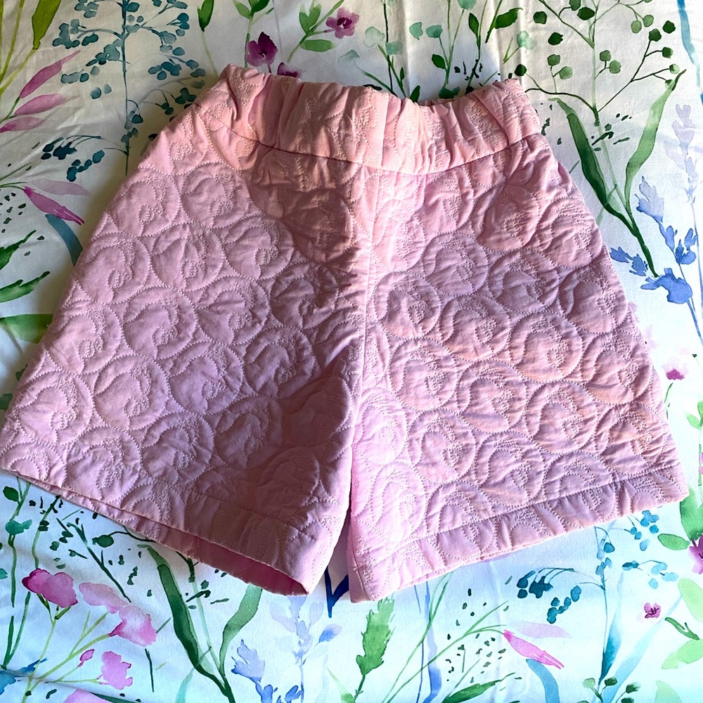 Caroline Bosmans Quilted Pink Girls Shorts Size 6. In excellent condition.